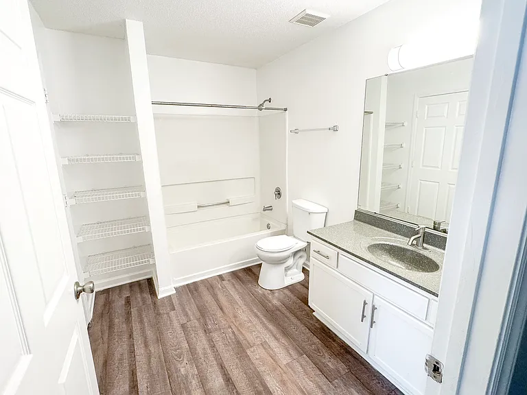 Northstone Apartments — Photo 20