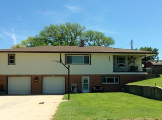 140 5th St, Phillipsburg, KS 67661