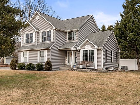 3rd image of 505 1st Rd