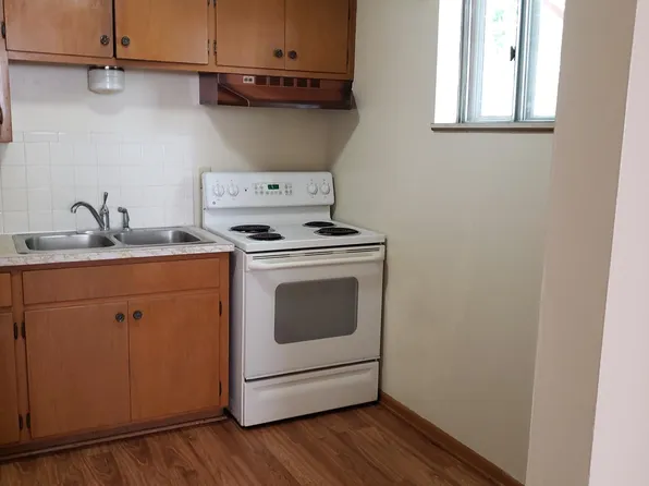 914 Louisiana St APT D, Lawrence, KS 66044