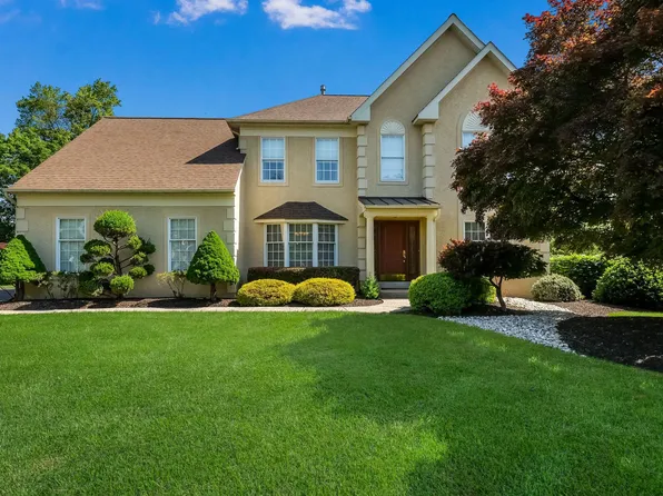 2016 Cedar Dr, Warrington, PA 18976