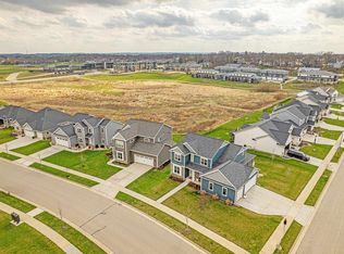 5600 N Peninsula Way, McFarland, WI 53558