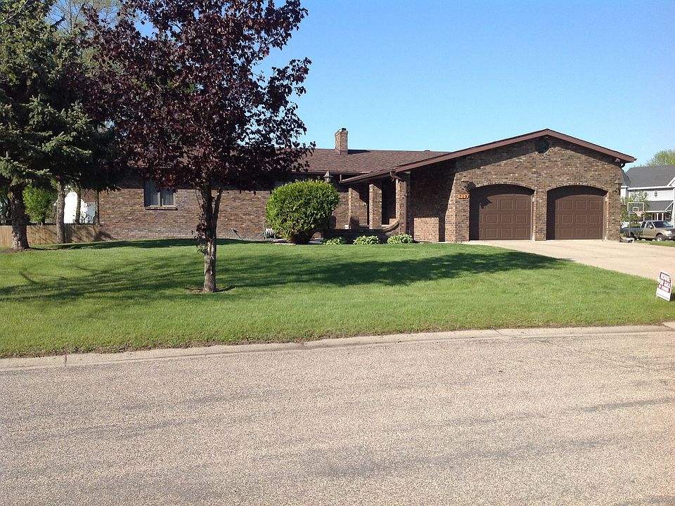 1st image of 713 Westgate Cir