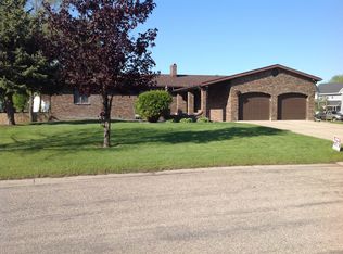 713 Westgate Cir, Hawley, MN 56549