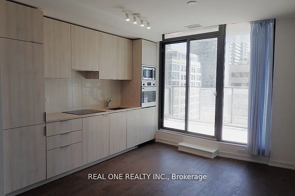 Building Photo - 11 Wellesley St W #716