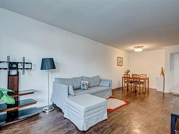 5th image of 2824 S Bartell Dr APT 6