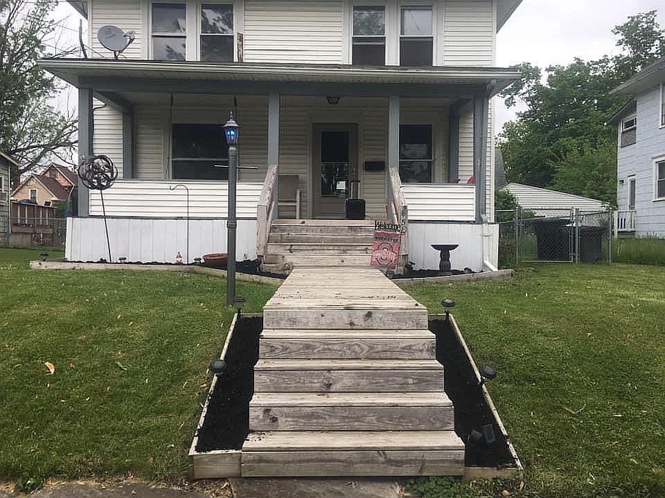 2nd image of 656 Cherry St