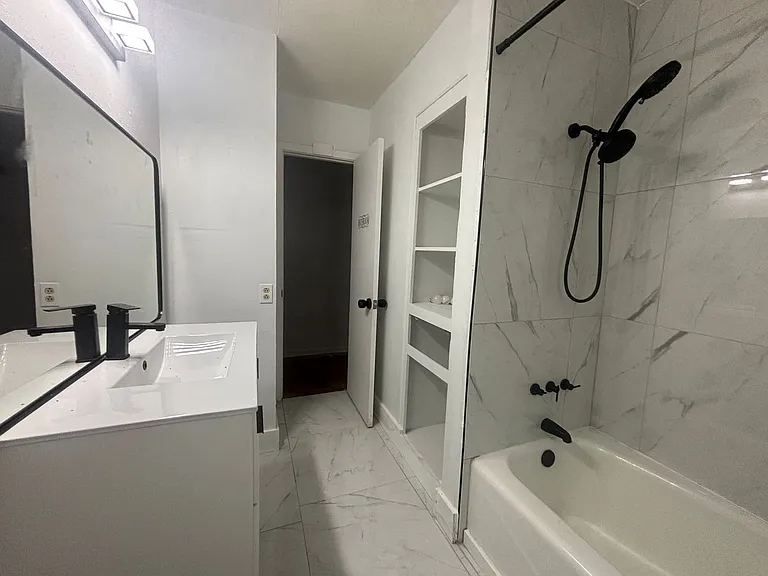 1008 Francais Dr — Photo 9