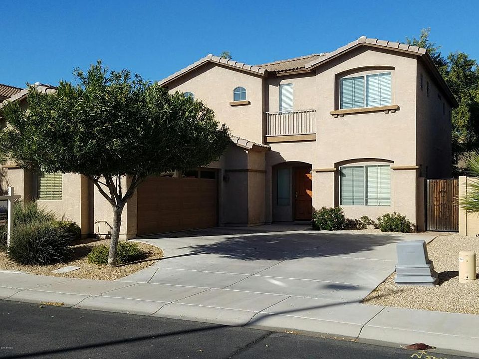 1st image of 3915 W Roundabout Cir