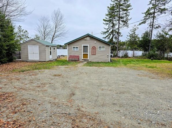 37 Petite Drive, Lincoln, ME 04457