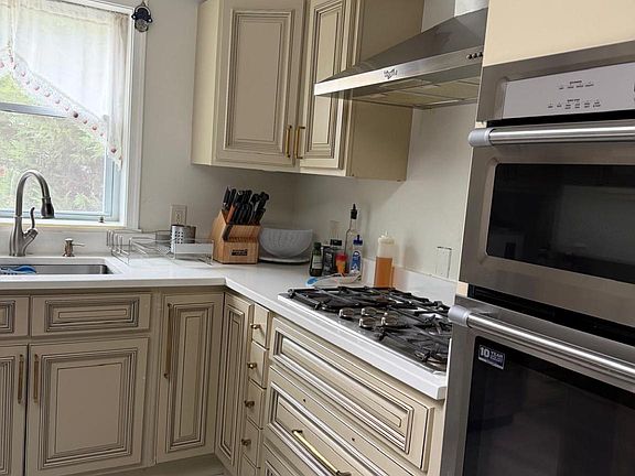 5th image of 3107 Gaylor Pl