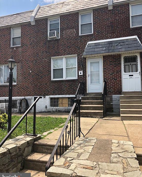 2nd image of 4530 Robbins Ave