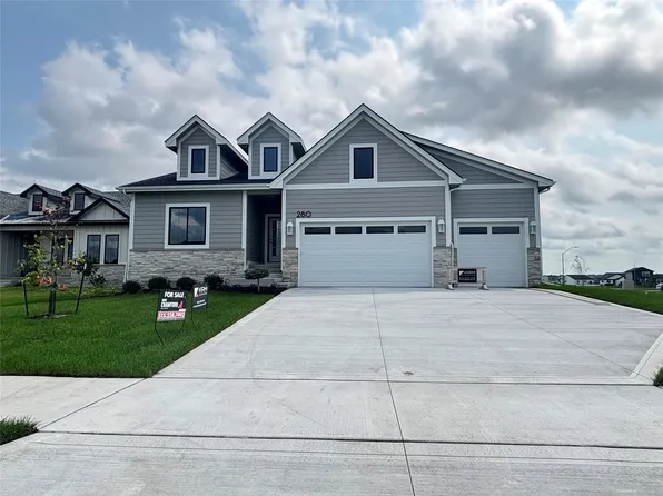 280 NW Montego Ct, Waukee, IA 50263