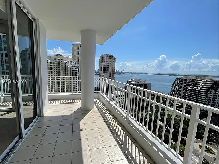801 Brickell Key Blvd #L01 — Photo 14