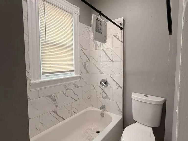 169 Gilbert Ave #1A — Photo 6