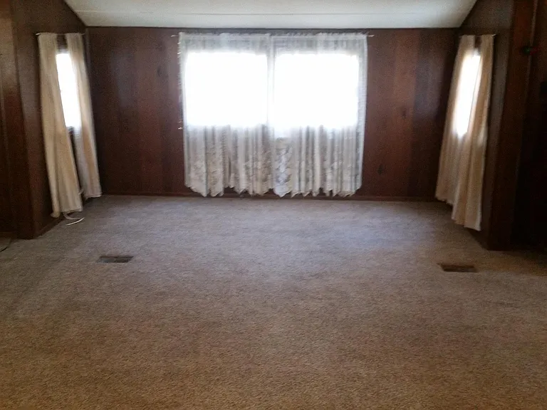 675 River Rd — Photo 4