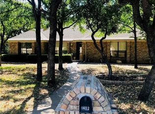 1402 S Rodgers Dr, Graham, TX 76450