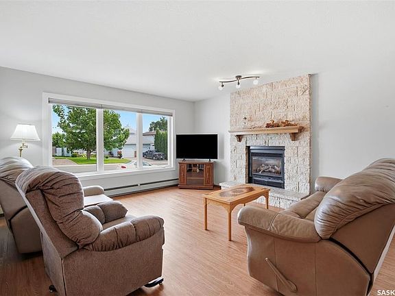 4th image of 139 Wright CRESCENT