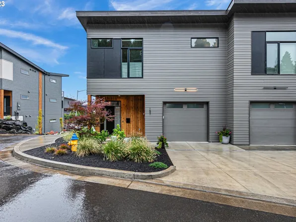 157 Shelton McMurphey Blvd, Eugene, OR 97401