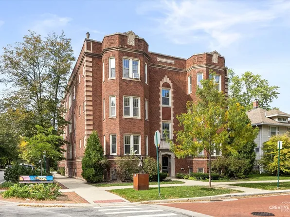 847 S Humphrey Ave APT 1, Oak Park, IL 60304
