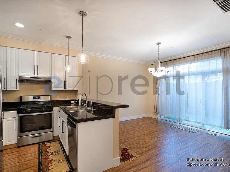 2802 118th Ave SE #6 — Photo 4