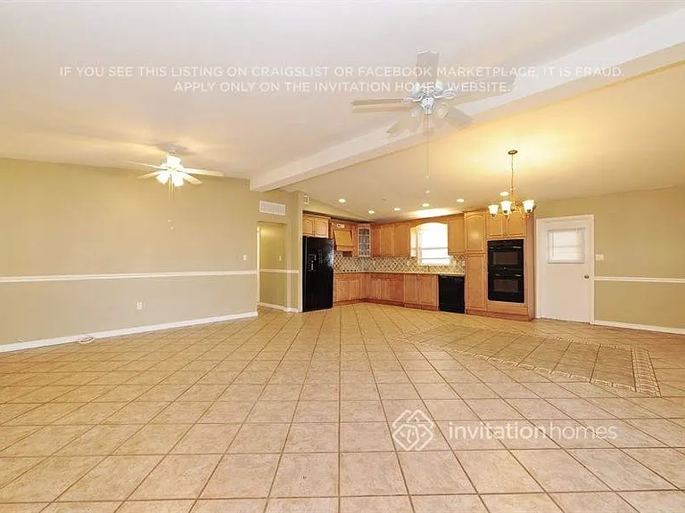 452 Hazelwood Rd — Photo 2