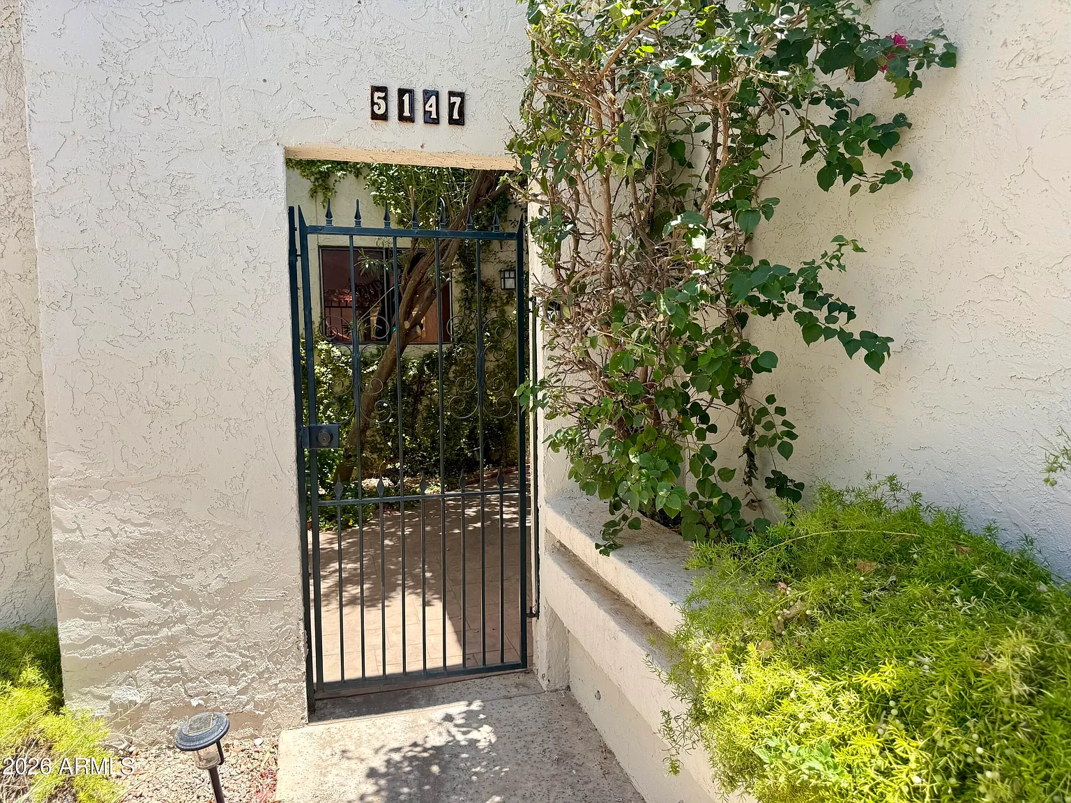 2 bed, 2.0 bath, 1274 sqft, $2,500 — Photo 4