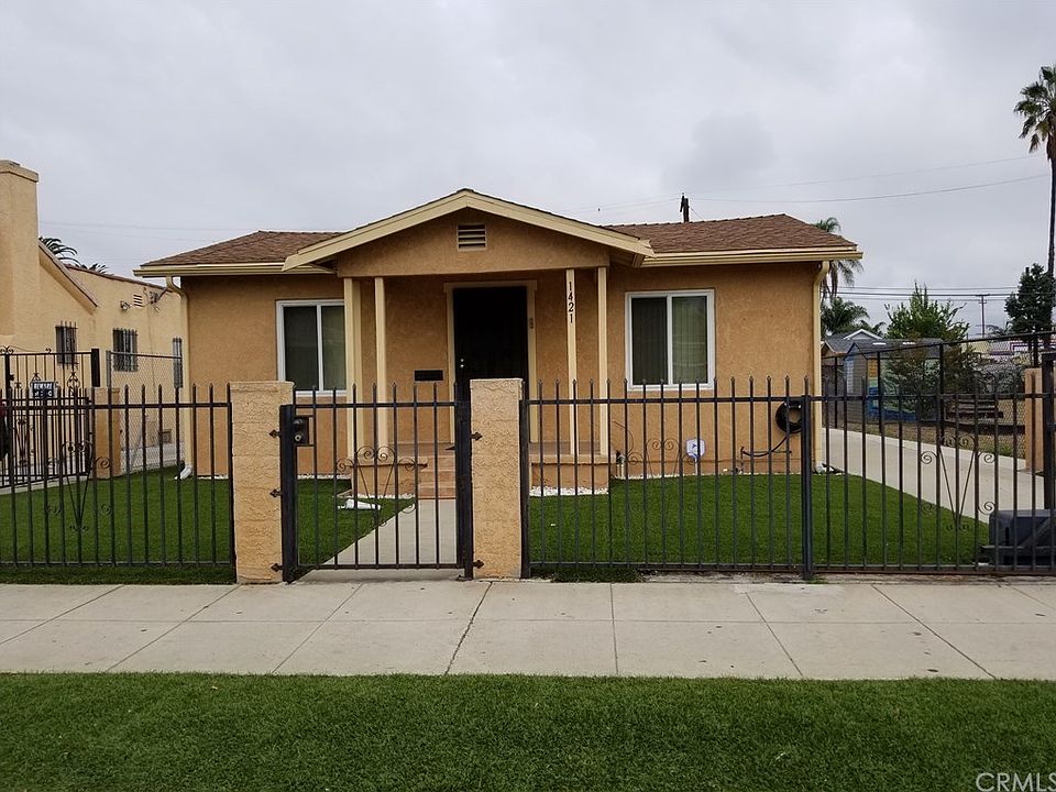1st image of 1421 W 65th Pl