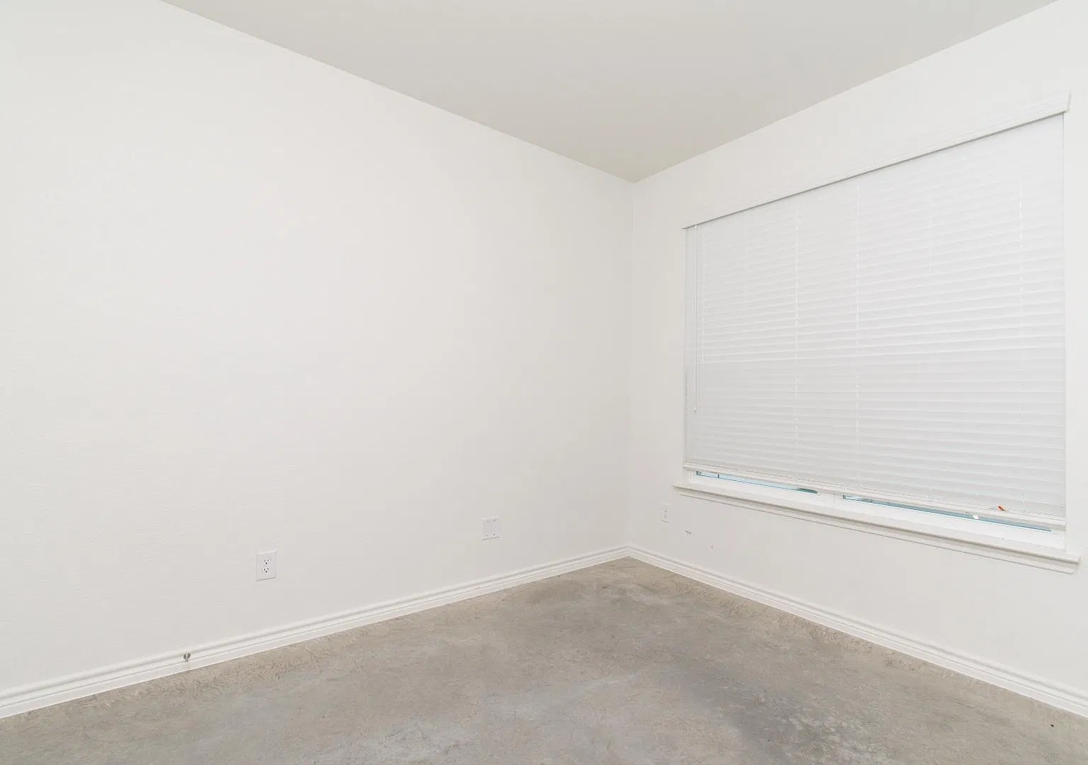 624 Pacifc Crest Trail - UNIT B — Photo 2
