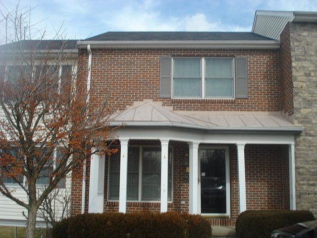 1st image of 2101 Buckingham Sq