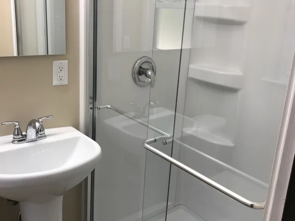 S24W22798 Morningside Dr, Waukesha, WI 53186