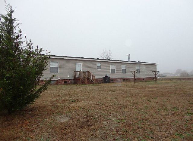 2nd image of 311 Oriole Dr