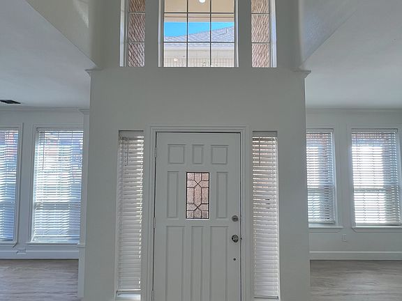 4th image of 4332 N Capistrano Dr