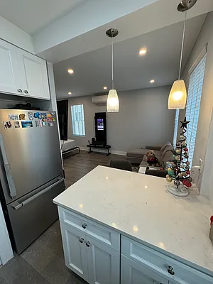 Rented by Bouklis Group | media 11