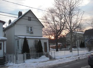 636 W Christopher St, Orange, NJ 07050