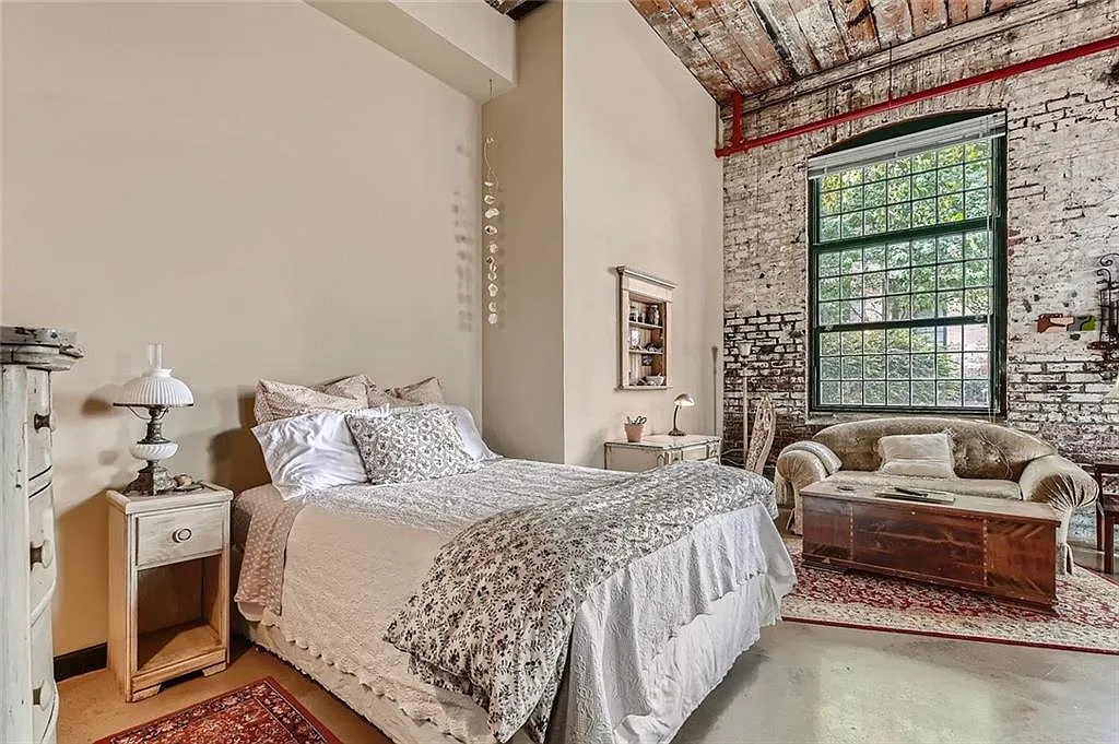 1 bed, 1.0 bath, 737 sqft, $2,100 — Photo 4
