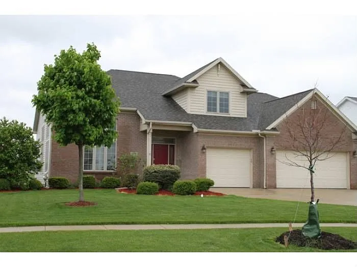 1501 Muirfield Dr photo 1