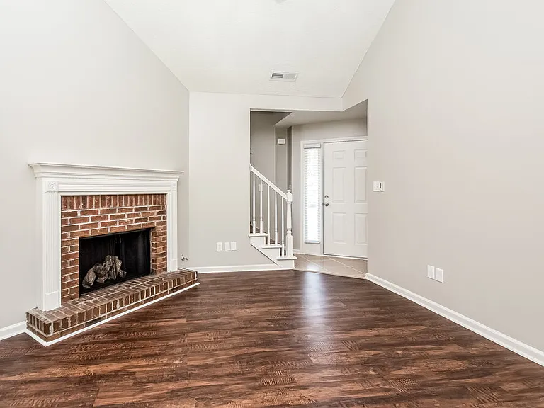 630 W Mnr — Photo 4