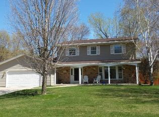 9609 Xerxes Rd, Bloomington, MN 55431