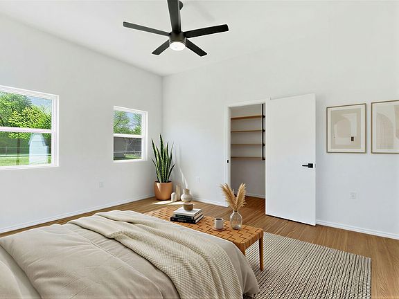 5th image of 201 Bluebird Cir