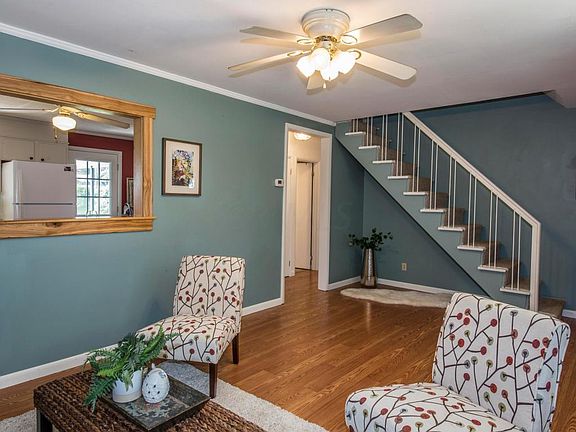 5th image of 4009 E Virginia Cres
