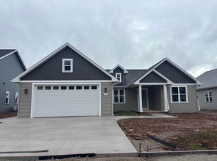 711 Reed St, Neenah, WI 54956