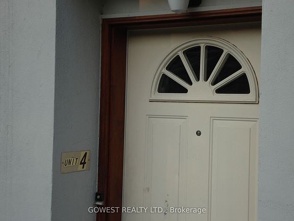 2nd image of 20 Glen Gordon Rd #4