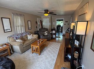1362 Broad St, Elizabethton, TN 37643