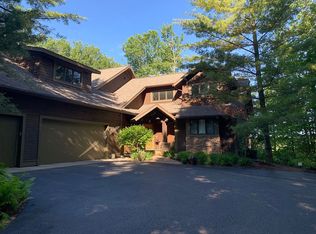 6062 Quarry Ridge Dr, Petoskey, MI 49770