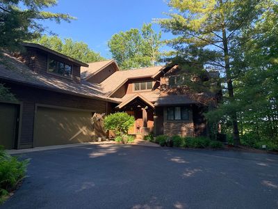 6062 Quarry Ridge Dr, Petoskey, MI, 49770