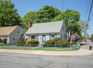 26 Highland St, Hyde Park, MA 02136