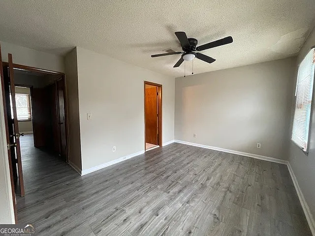 710 Stratford Grn — Photo 6