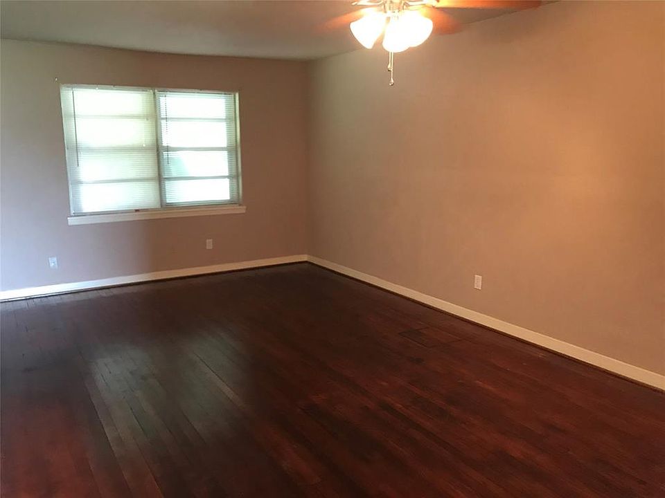 1st image of 2309 Hillshire Dr