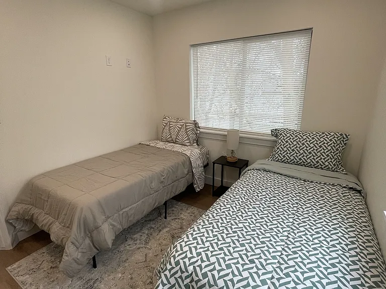 2233 Jefferson Ave #4 — Photo 23